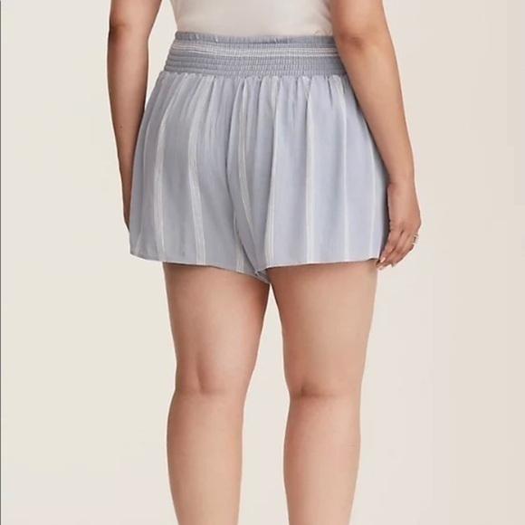 TORRID BLUE & WHITE STRIPED GAUZE  SMOCKED SHORTS - Picture 5 of 7